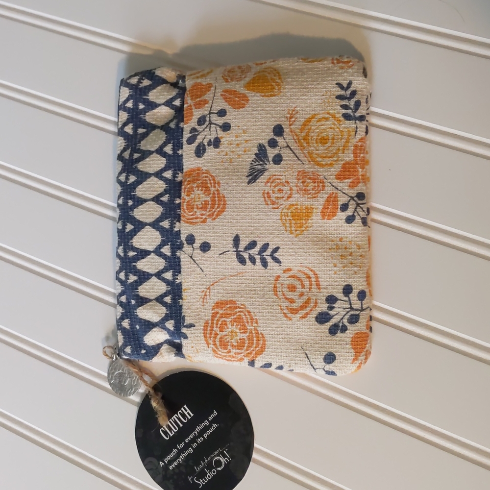NWT Studio Oh! Clutch Sweet Summer